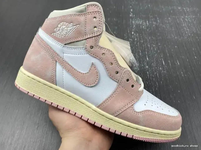 Washed Pink (Women's) FD2596-600 Retro 1 OG High Air Jordan 0418